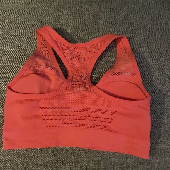 Coral Sports Women Bra - Size Medium - Picture 6 of 9